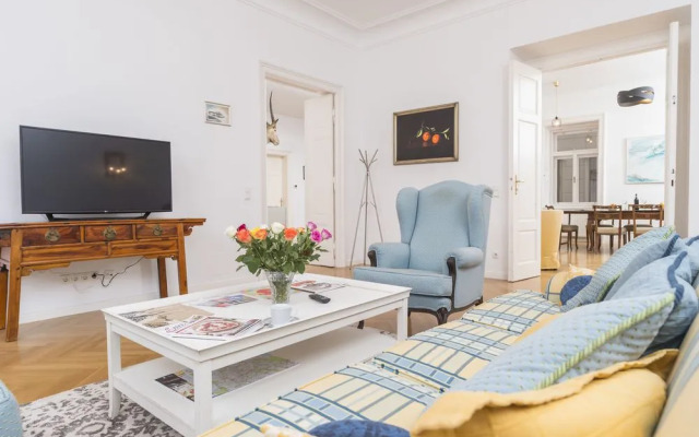 Palais Kronprinz Rudolf by Welcome2Vienna