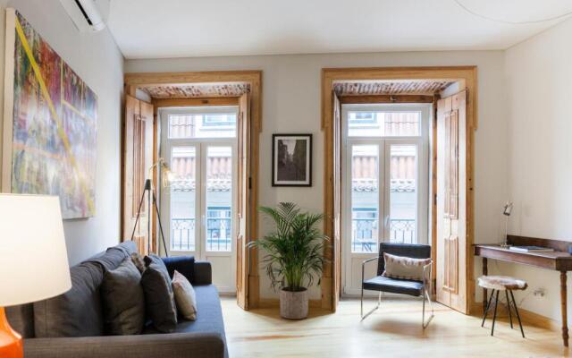 Charming Flat with Balconies Central Chiado District 2 Bedrooms & AC 19th Century Building