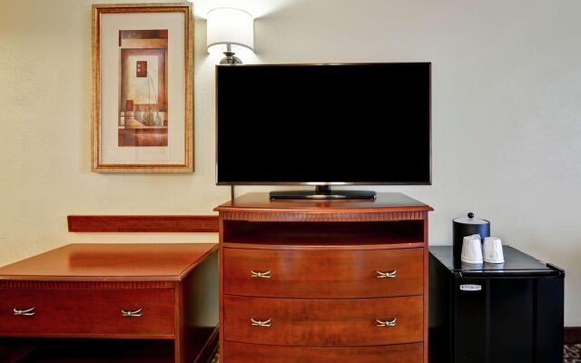 Hampton Inn & Suites Fredericksburg-at Celebrate Virginia