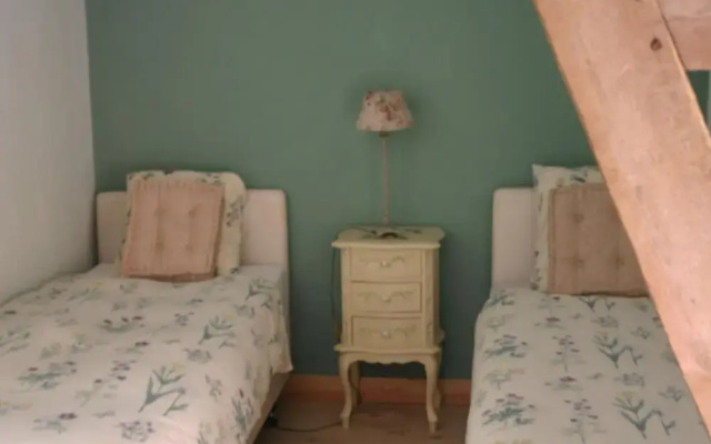 Estate in Pyrenees With Pool and Golf Nearby