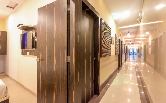 Oyo 7879 Golden Tulipz Boutique Hotel