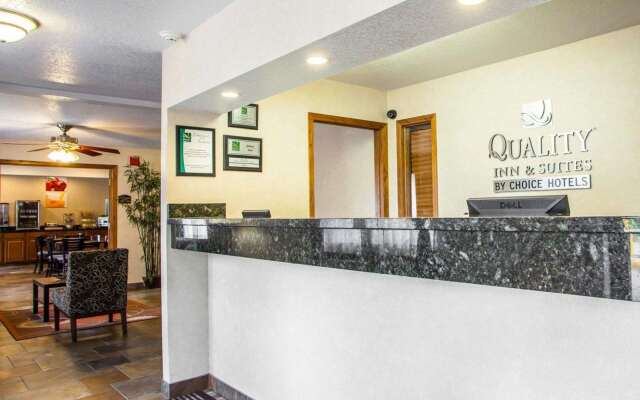 Quality Inn & Suites Ankeny - Des Moines