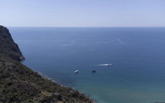 Lovely Flat With Sea and Nature View in Alanya