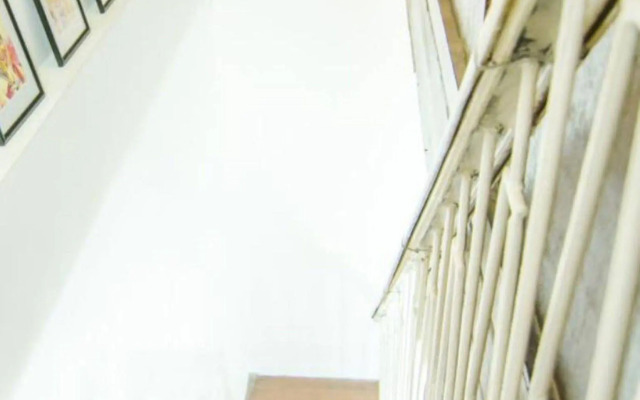 Mingalarpar Hostel