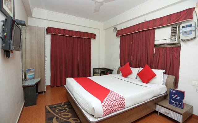 OYO 12682 Hotel Relax