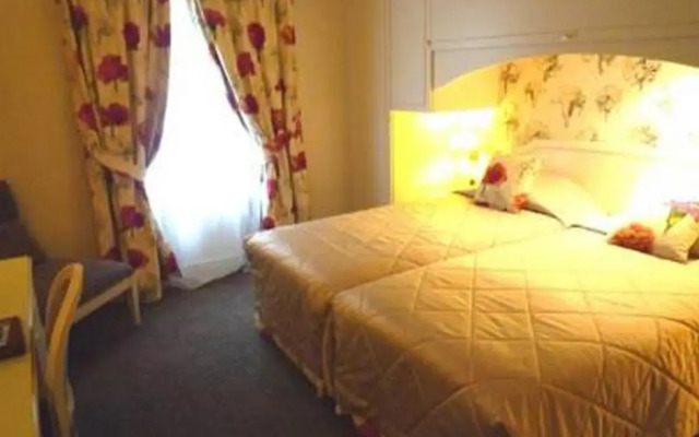 Hotel Queen Mary Paris