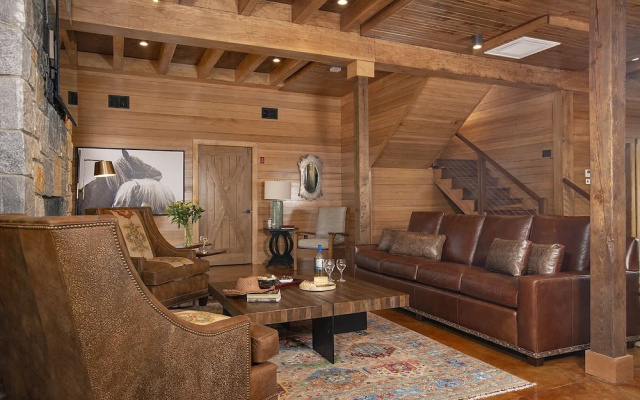 The Mountain Top Inn & Resort