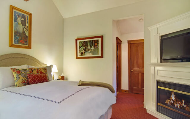 Babbling Brook Inn