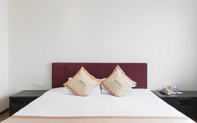 Sujia Jinlong Business Hotel