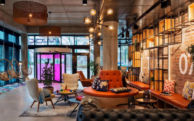 Hotel Moxy Duesseldorf South