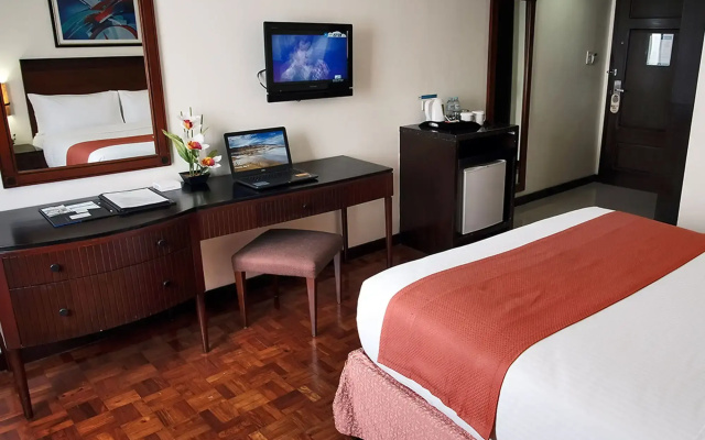 Fersal Hotel Neptune Makati