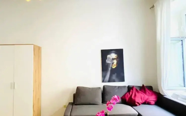2BR Apartment Close to Stadthalle