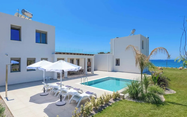 Villa Panaxia Akte
