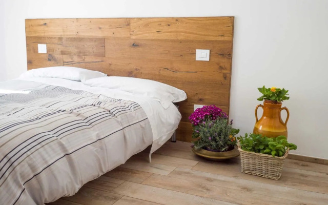 Porta degli Antichi Casali