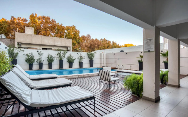 Premium Tower Suites