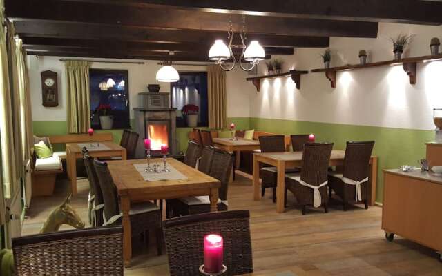 Landhotel Linden am Venekotensee