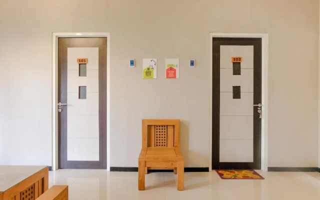 Gerbera House - Kos Putri by OYO Rooms