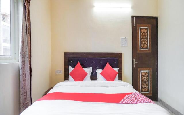 OYO 74584 Hotel Vivaan Palace