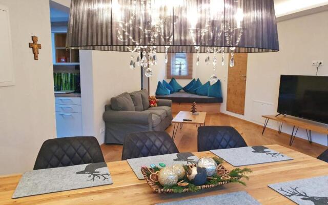 Mountain Living Apartments - Ski-In & Ski-Out