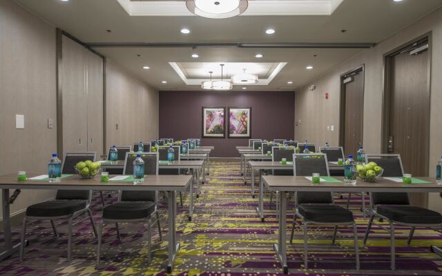 DoubleTree by Hilton Winston Salem - University
