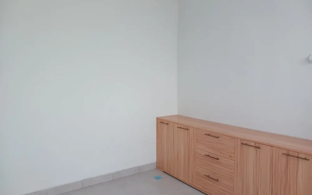 Super OYO 93085 Homy Stay Syariah