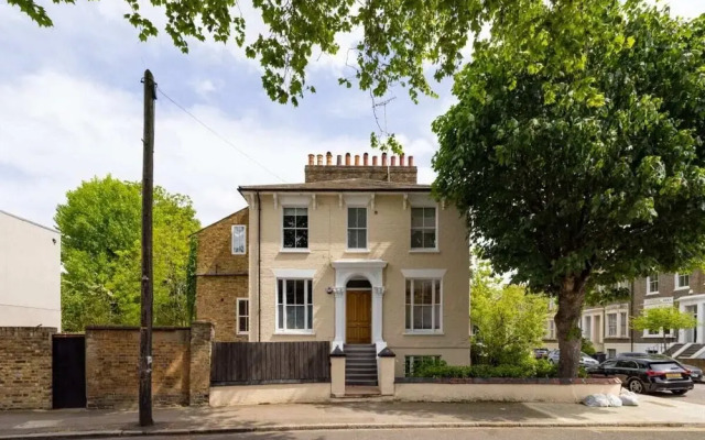 The Hackney Secret - Stylish 2bdr House With Garden, London