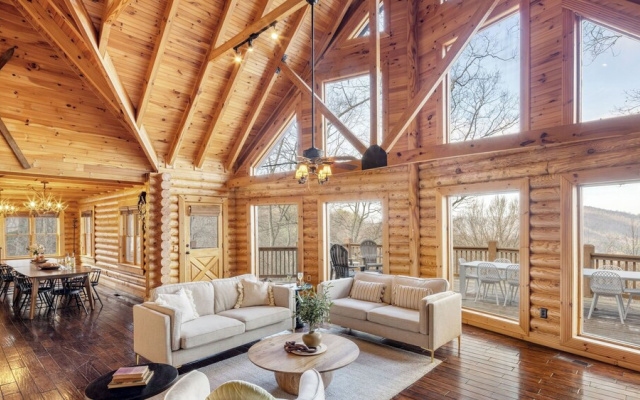 Leyland by Avantstay Cabin Mansion w/ Views
