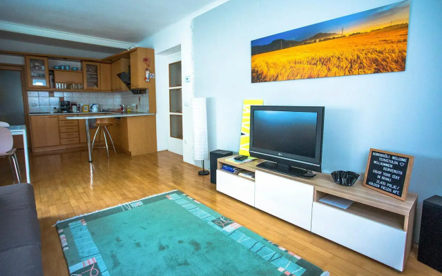 Goldenfields apartment