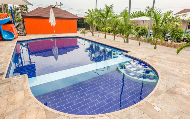 City Escape Hotel Prampram