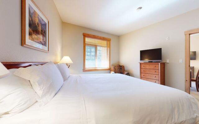 Sunstone 308 Ski-in Ski-out, Great Complex Amenities, Mountain Views by Redawning