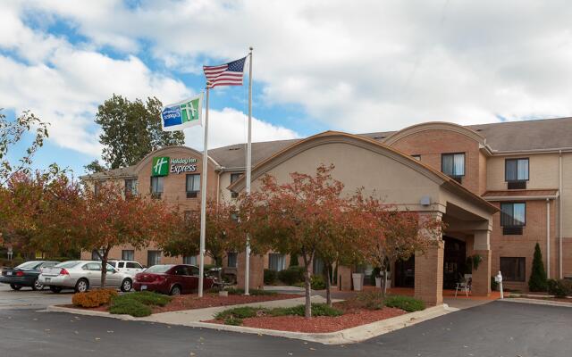 Holiday Inn Express Hotel & Suites Canton, an IHG Hotel