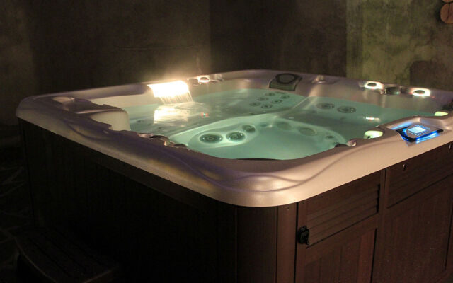 Oblique - Forest & Spa