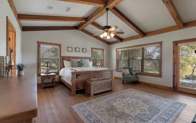 Ranch Retreat Creek View - Pool Table and Fire Pit