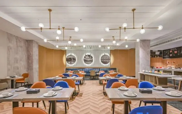 Kyriad Marvelous Hotel (Wuhan Jiefang Avenue Zongguan Metro Station) – Restaurant – Wuhan