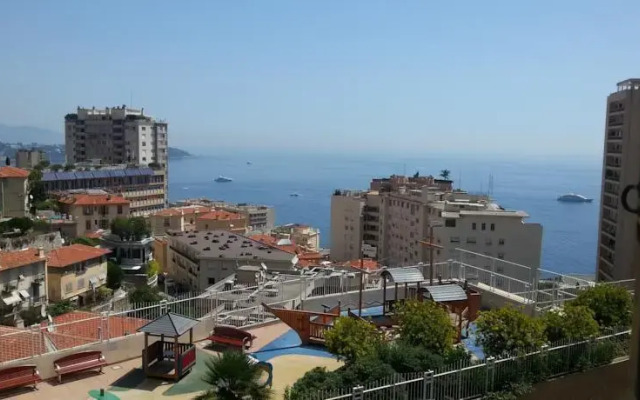 Un balcone su Montecarlo