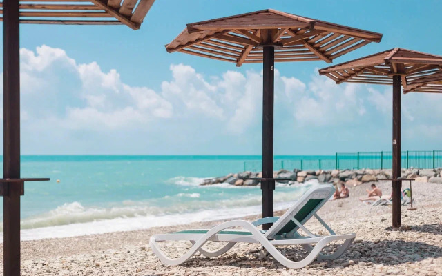 Hidens Hotel 4* (Небуг)