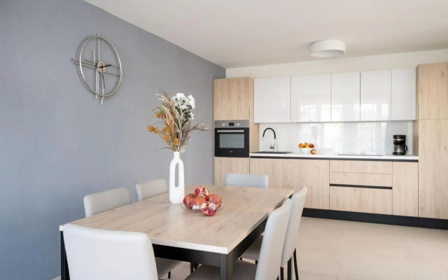 Apartment Garden Palace A125