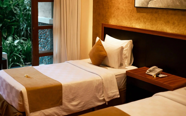 Fourteen Roses Beach Hotel