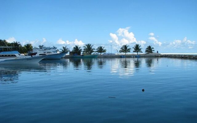 Apquo Veli Hotel Nilandhoo