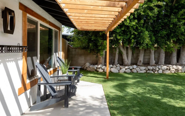 Experience Modern Luxury at Desert Hideaway