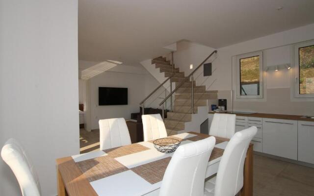 Sunset Sea View Villa 8