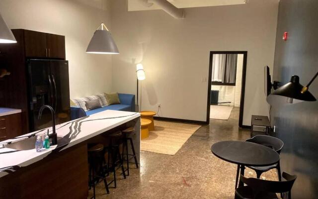 3E-Spacious close to PITT/CMU/Carlow, Sleeps 4
