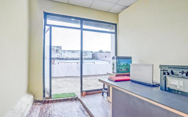 OYO Flagship 81020 Hotel Radhe Krishna