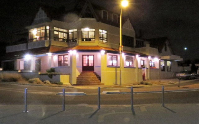 McCloud House