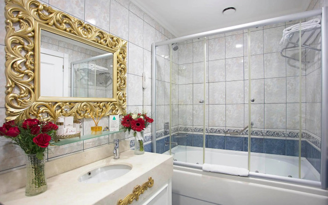 Seres Hotel Old City