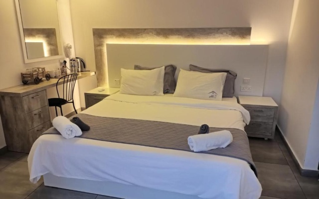 Double Studio with sea view (full double bed and sofa)