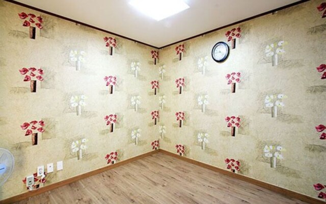 Yeongdeok Songa Pension