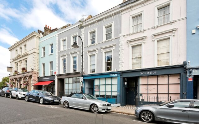 Contemporary Flat With Private Patio in Primrose Hill by UnderTheDoormat