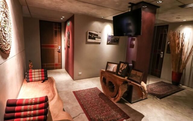 NIDA Rooms Khlong Toei Le Metro