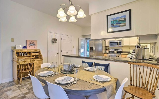 Waterfront Home in Quiet Cove: Kayaks On-site